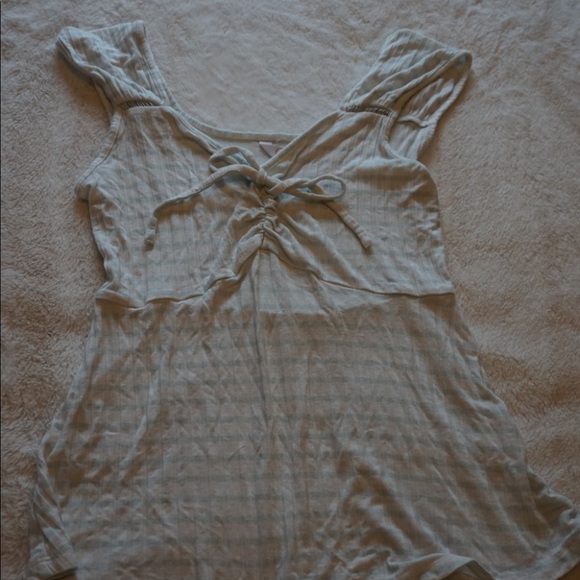 Soft Ruched Front Tank Top - Picture 3 of 4